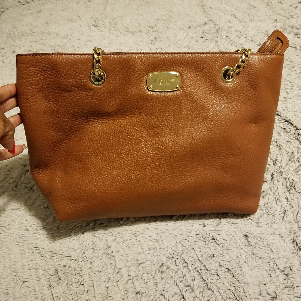 Hand bag